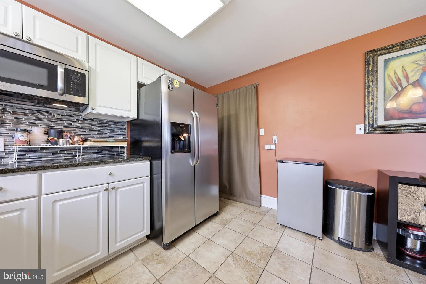 25327 Highfield Rd Property Photo 12