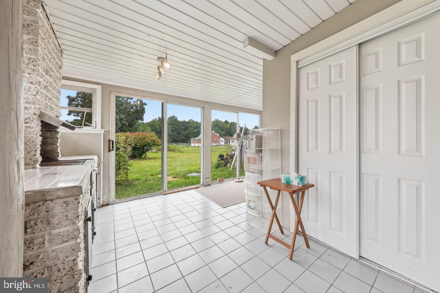 25327 Highfield Rd Property Photo 16