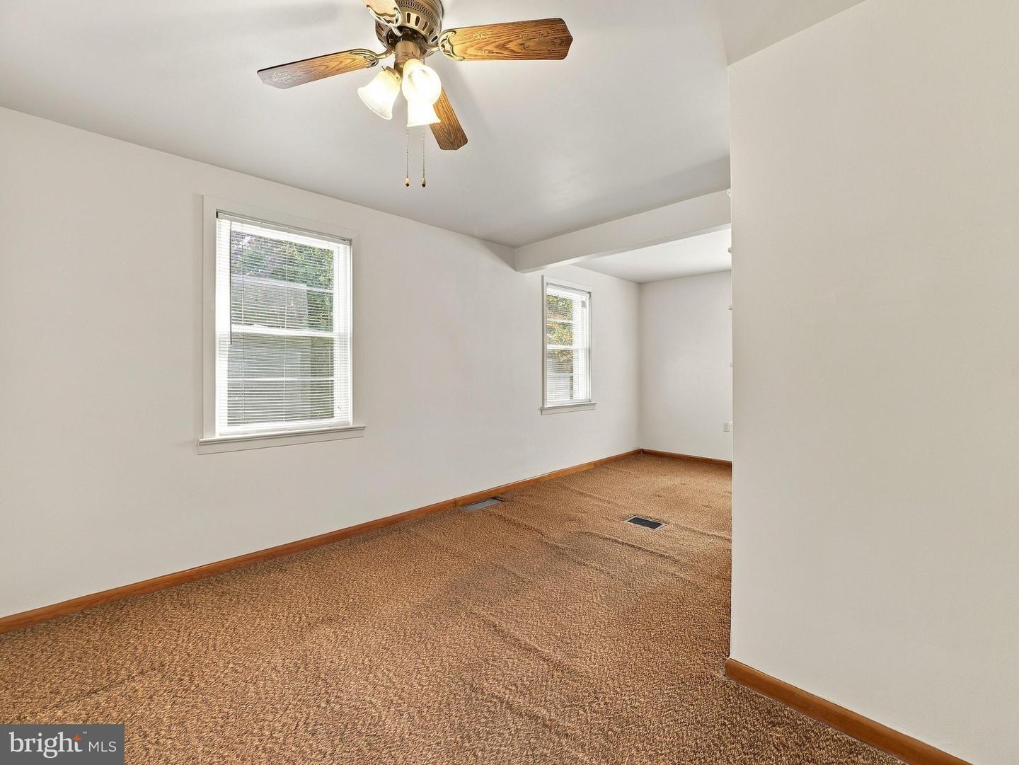 208 E Sunset Ave Property Photo 17