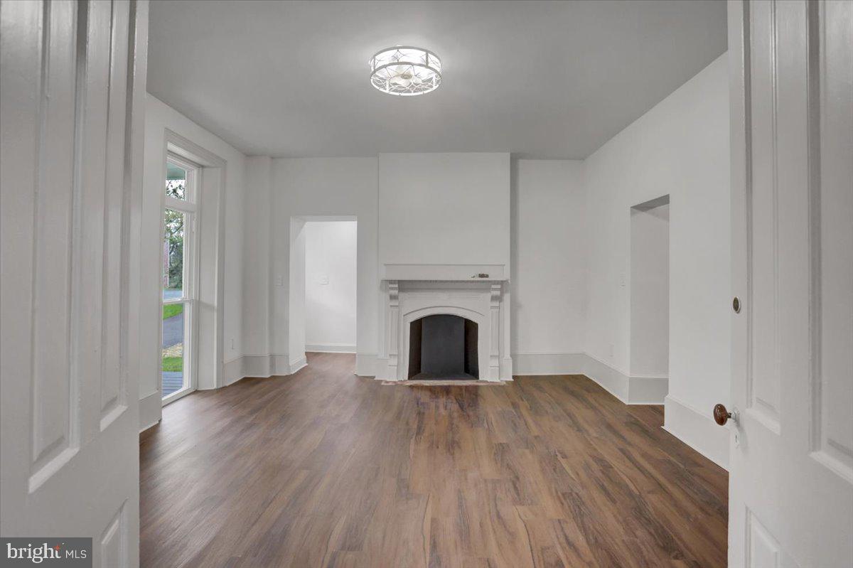 40 E Henrietta St Property Photo 17