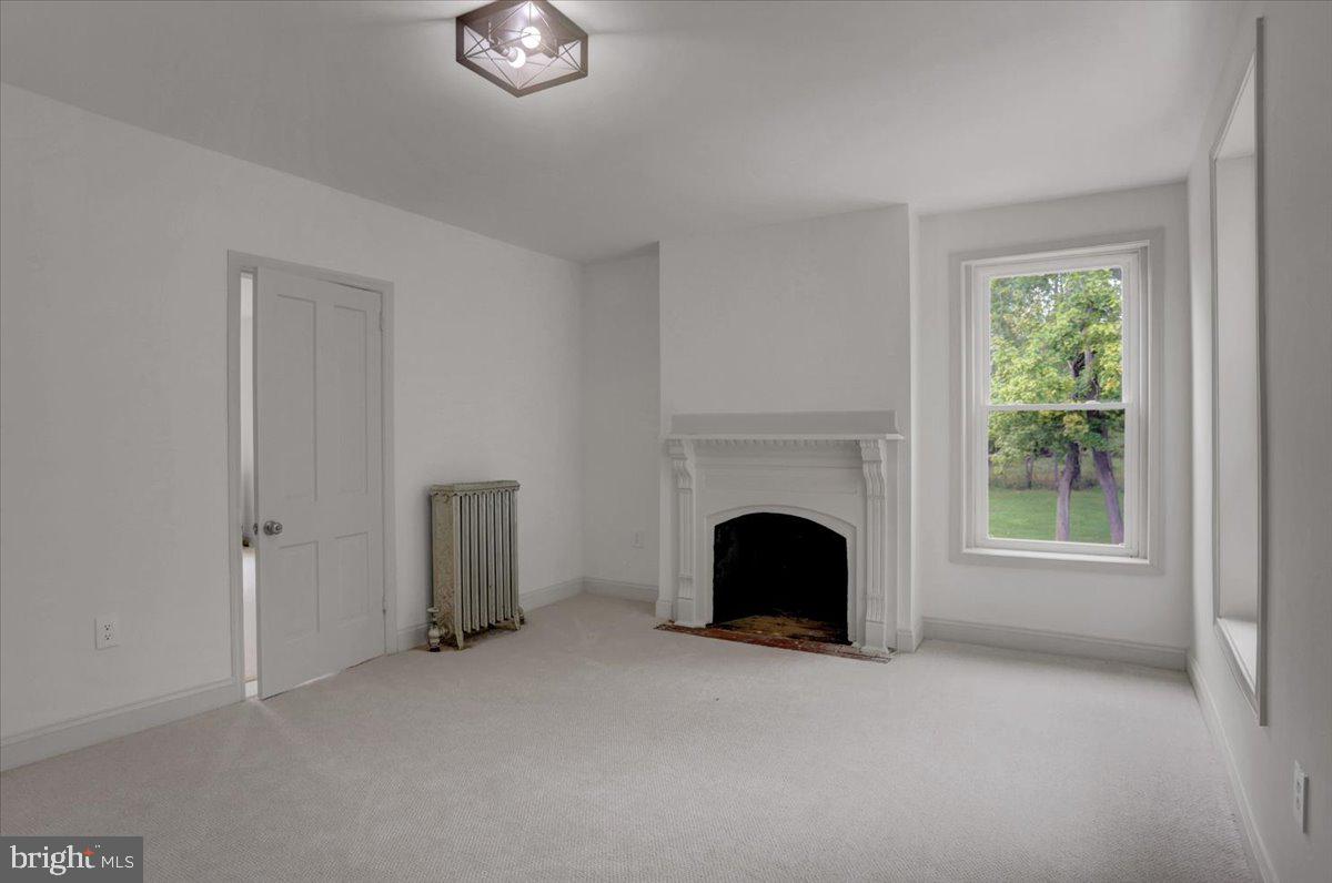 40 E Henrietta St Property Photo 63