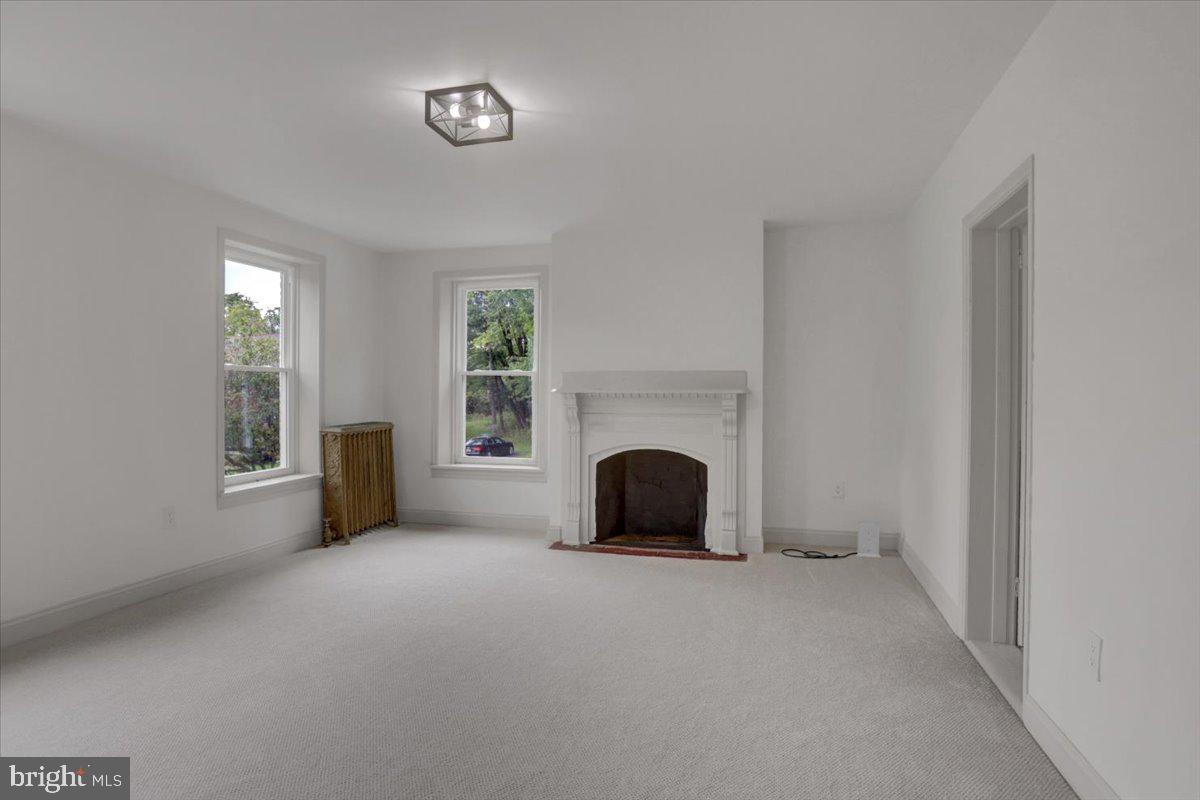40 E Henrietta St Property Photo 66