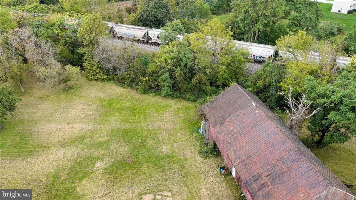 40 E Henrietta St Property Photo 90