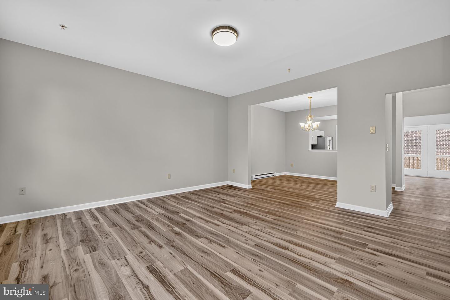 549 Pangborn Blvd Property Photo 21