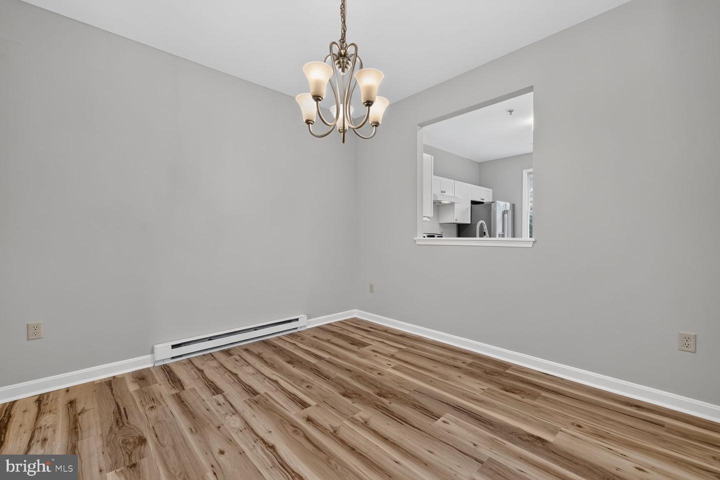 549 Pangborn Blvd Property Photo 24