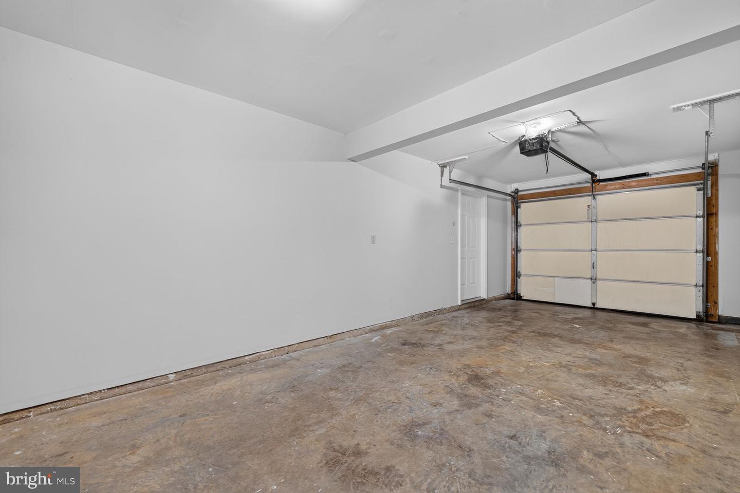 549 Pangborn Blvd Property Photo 26