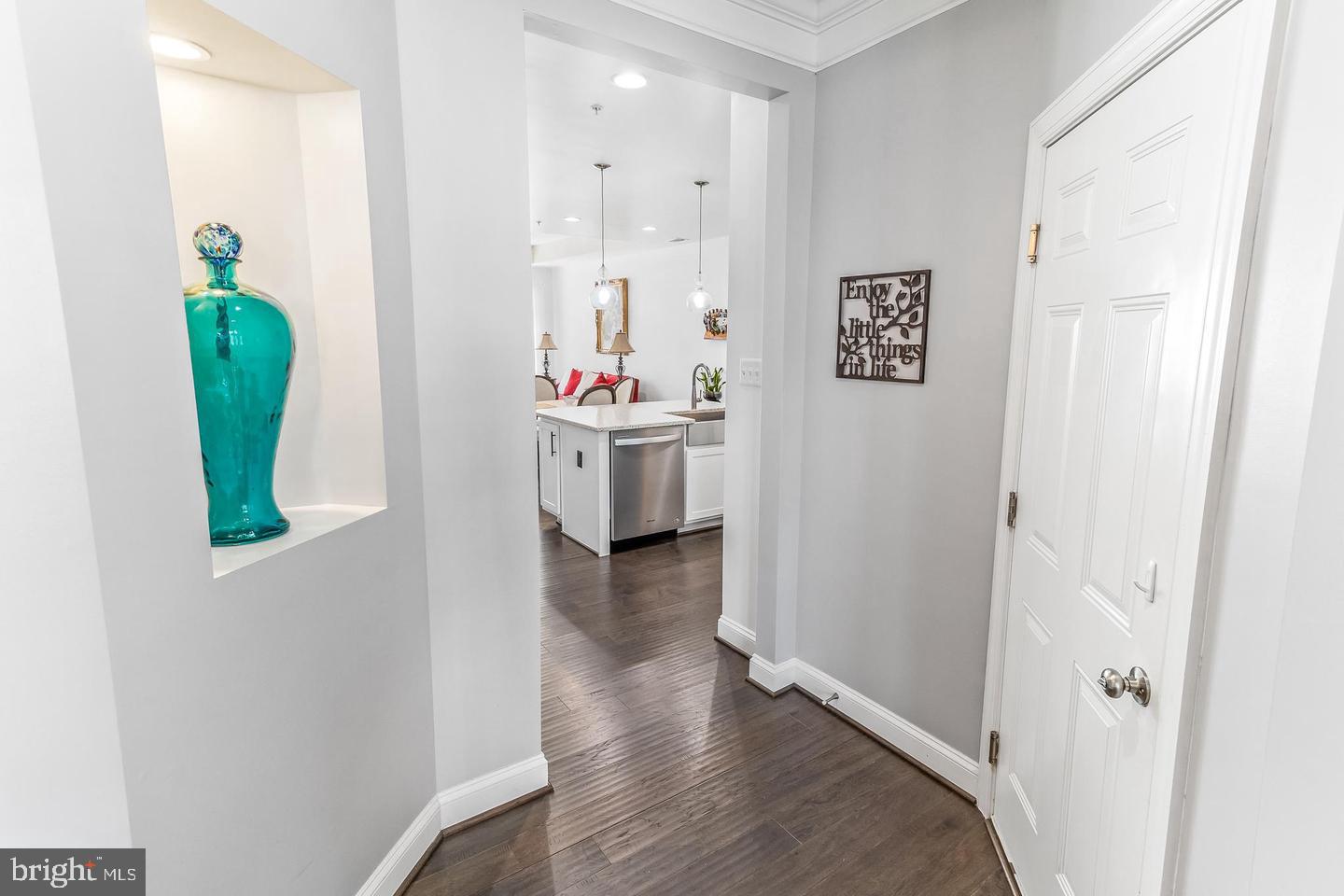 20207 Huntington Ct Property Photo 9