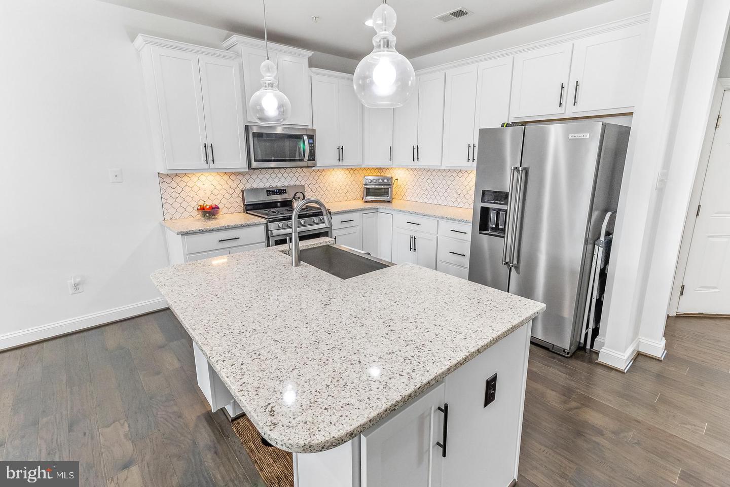 20207 Huntington Ct Property Photo 11