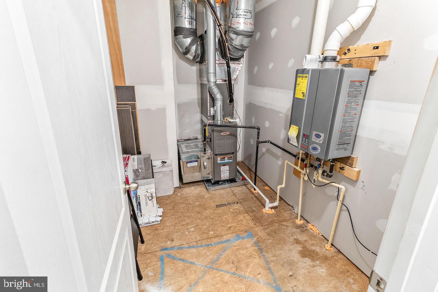 20207 Huntington Ct Property Photo 34