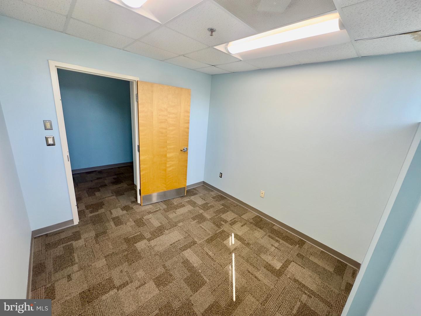 1201 Pemberton Dr #2b Property Photo 11