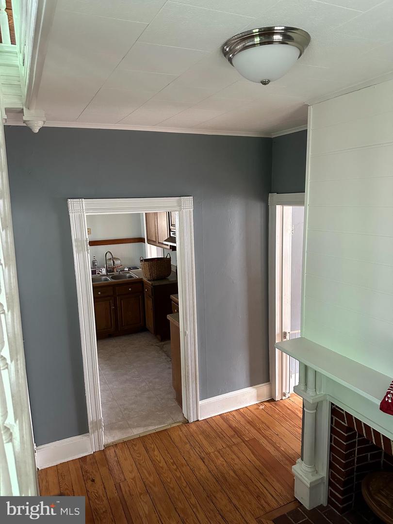 605 State St Property Photo 7