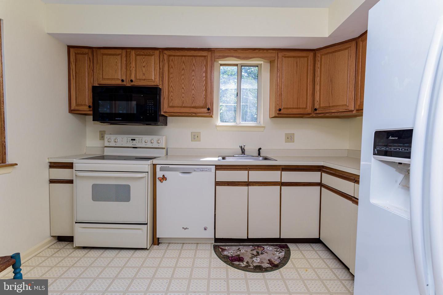 1004 Heron Ct Property Photo 14