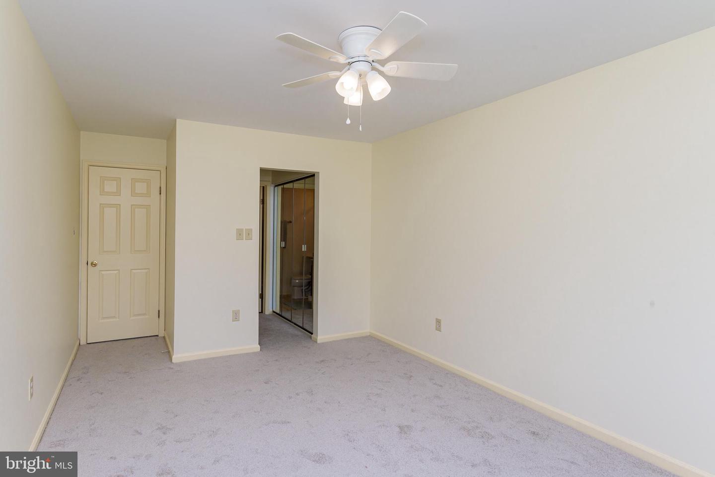 1004 Heron Ct Property Photo 17