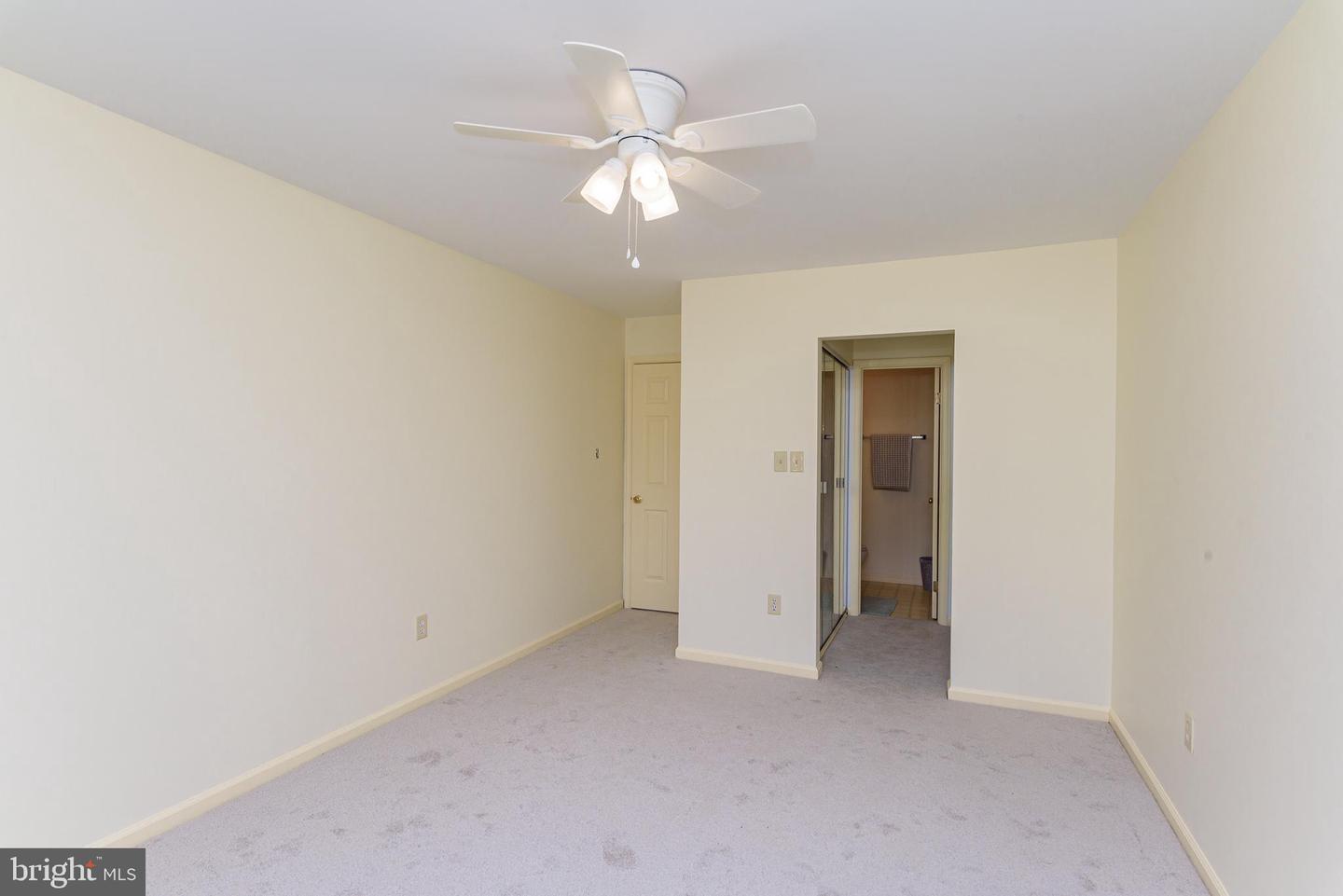 1004 Heron Ct Property Photo 18