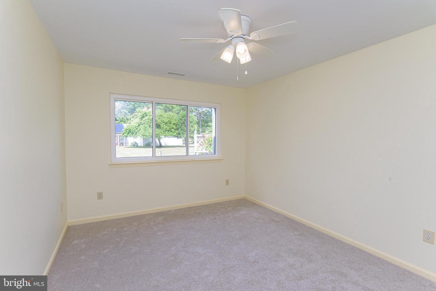 1004 Heron Ct Property Photo 20