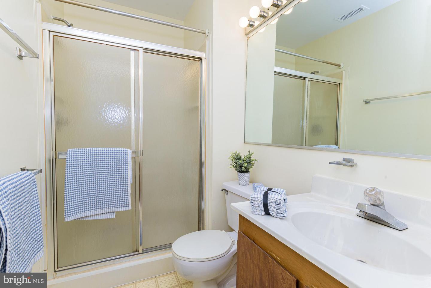 1004 Heron Ct Property Photo 22