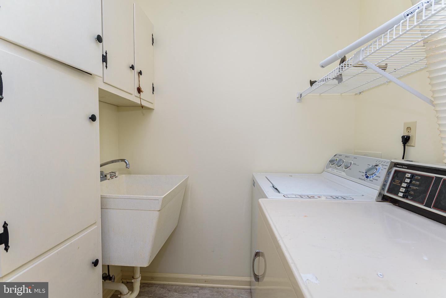 1004 Heron Ct Property Photo 24