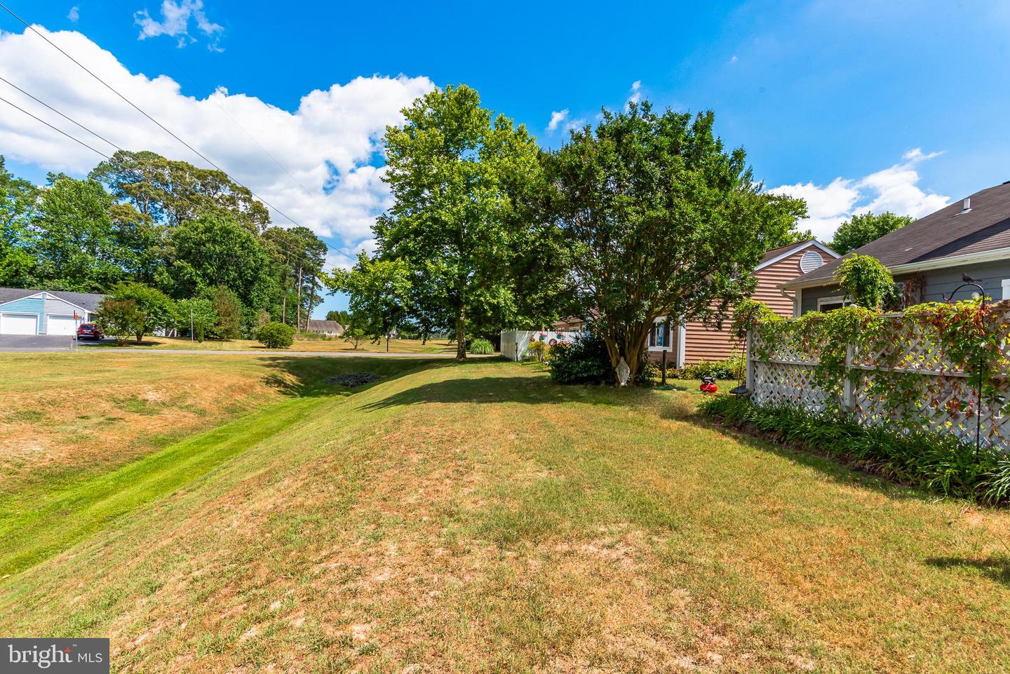 1004 Heron Ct Property Photo 28