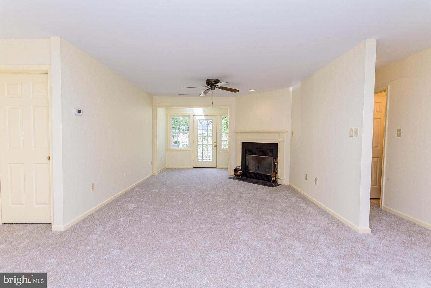 1004 Heron Ct Property Photo 38