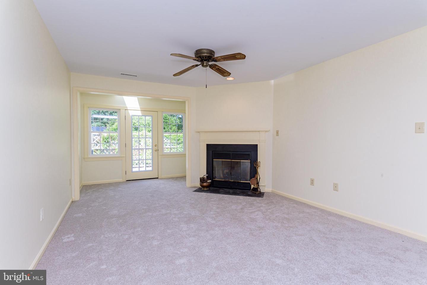 1004 Heron Ct Property Photo 40