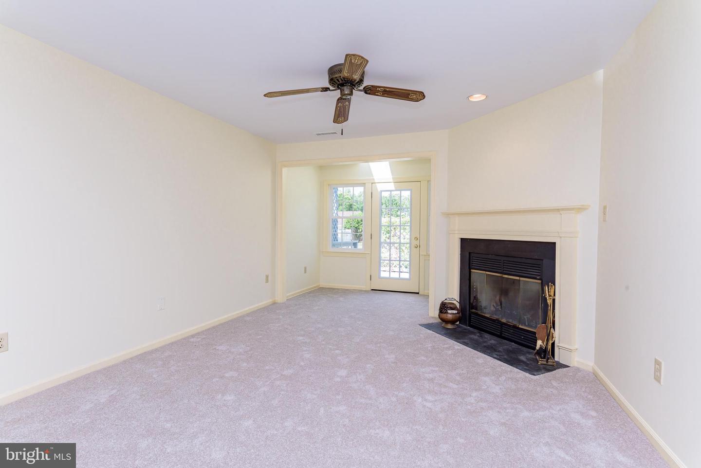 1004 Heron Ct Property Photo 41