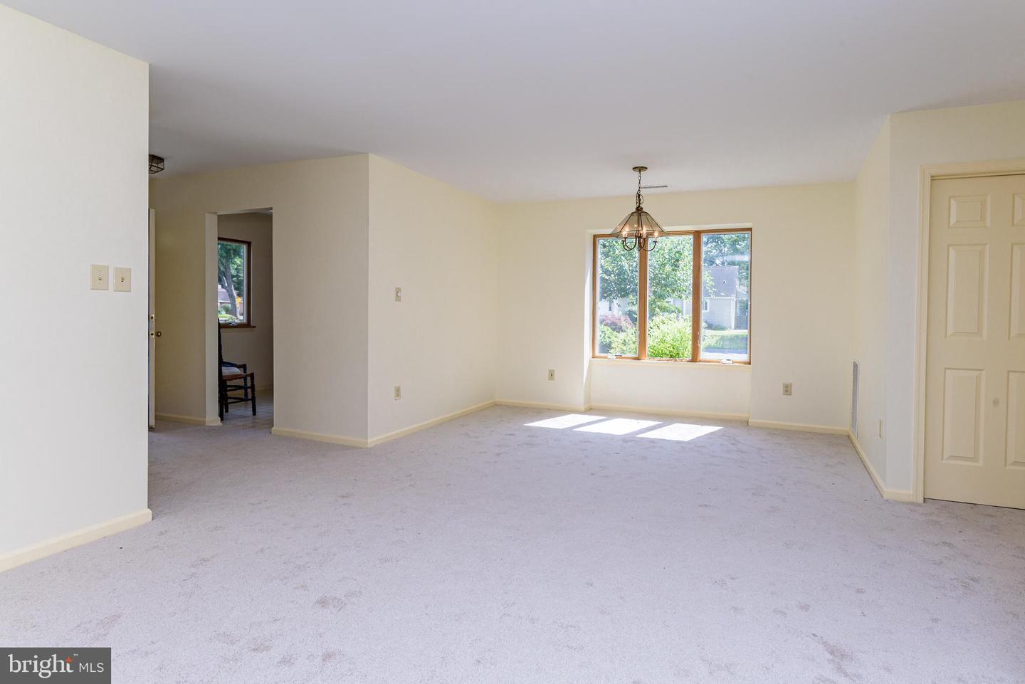 1004 Heron Ct Property Photo 43