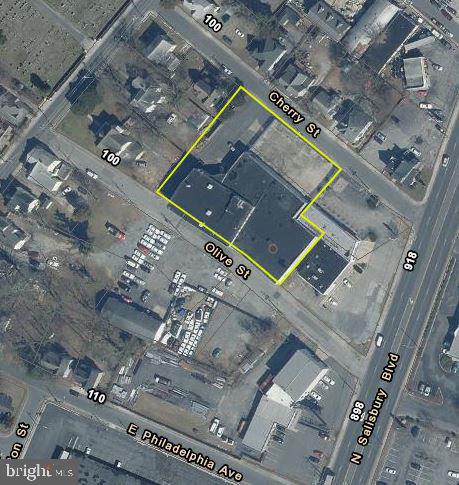 111 Olive St Property Photo 1