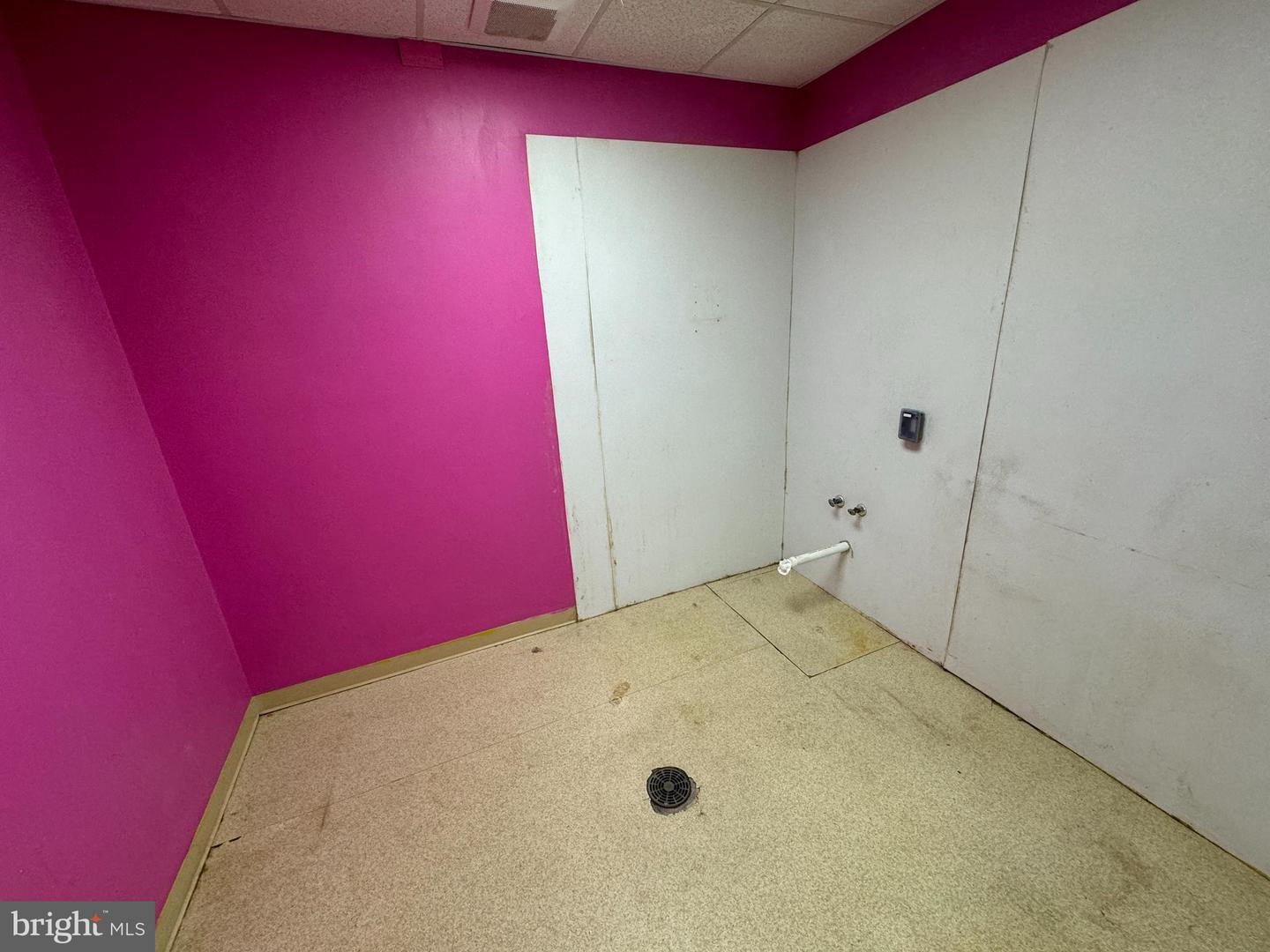 329 Tilghman Rd #100 Property Photo 16