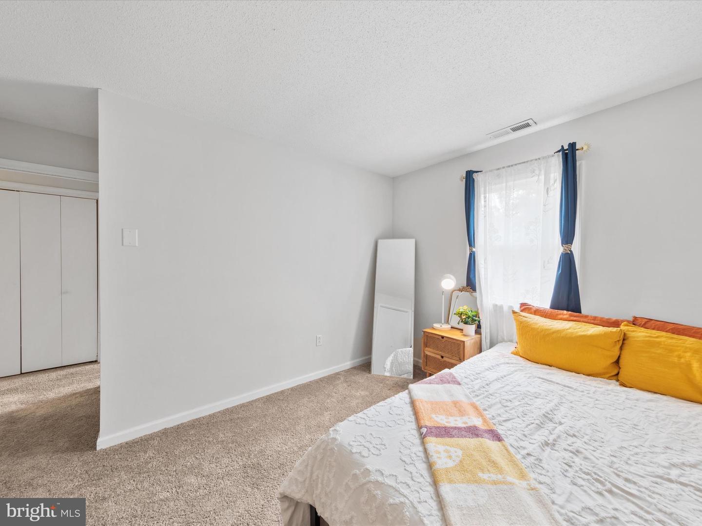 5892 Kirknewton Dr Property Photo 20