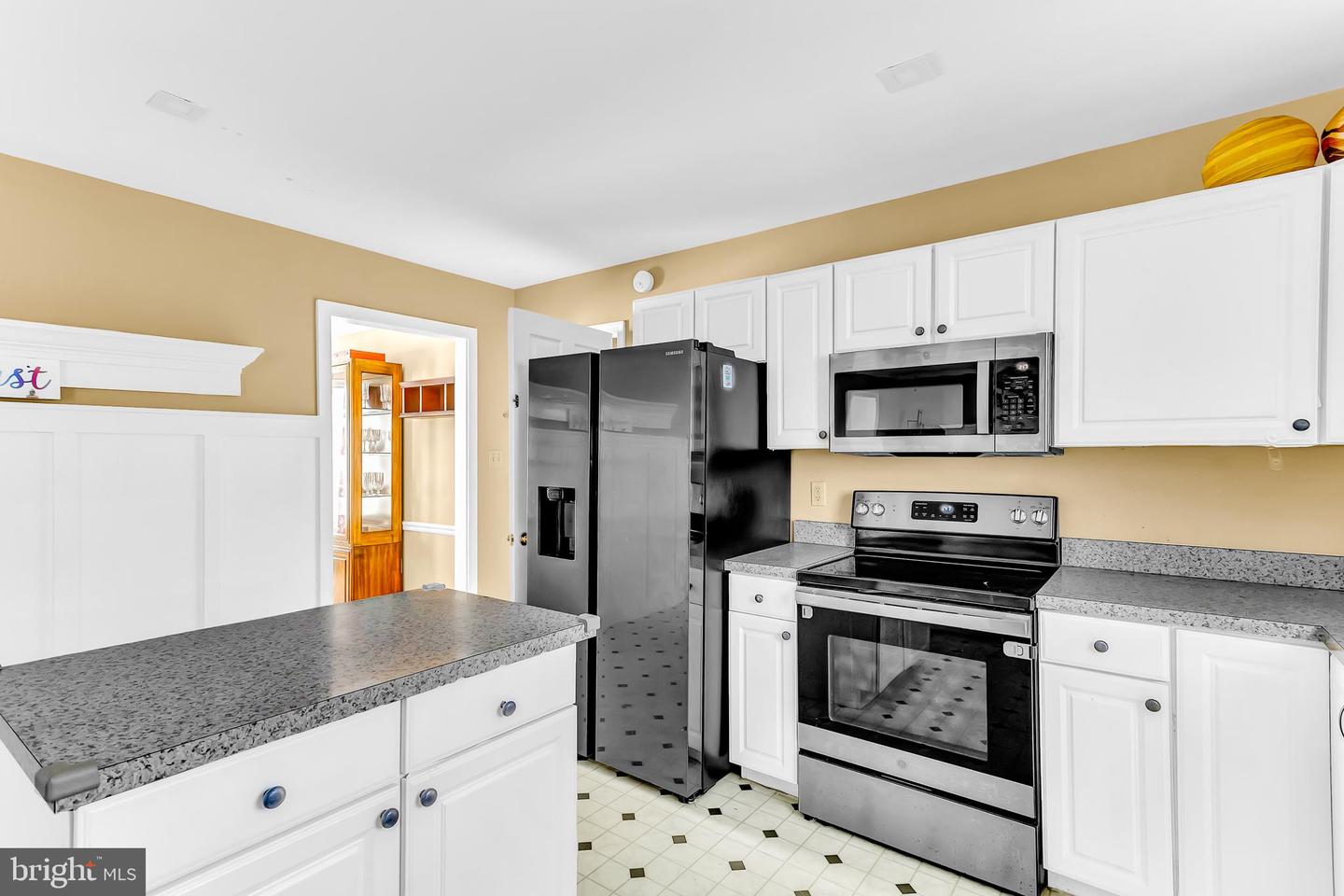 1119 Granbys Run Property Photo 12