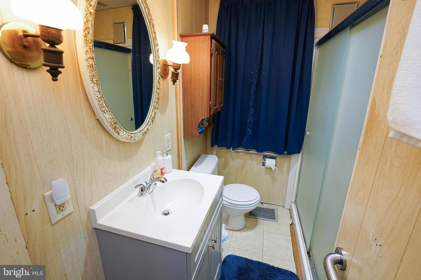 408 Dover St Property Photo 26