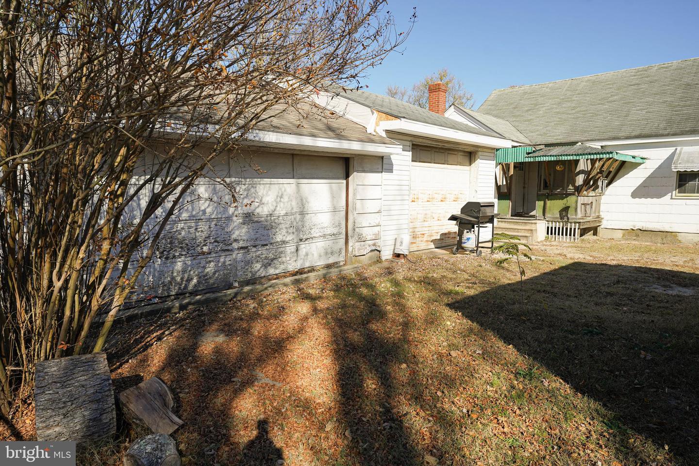 408 Dover St Property Photo 34