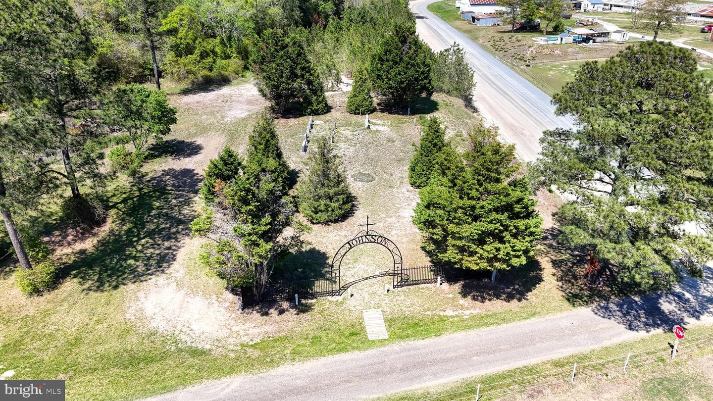 33096 Johnson Rd Property Photo 4