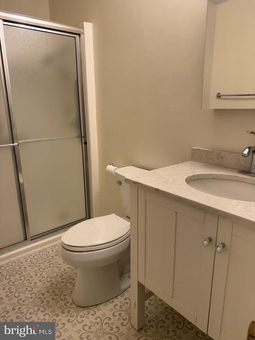 1103 S Schumaker Dr #c-102 Property Photo 15