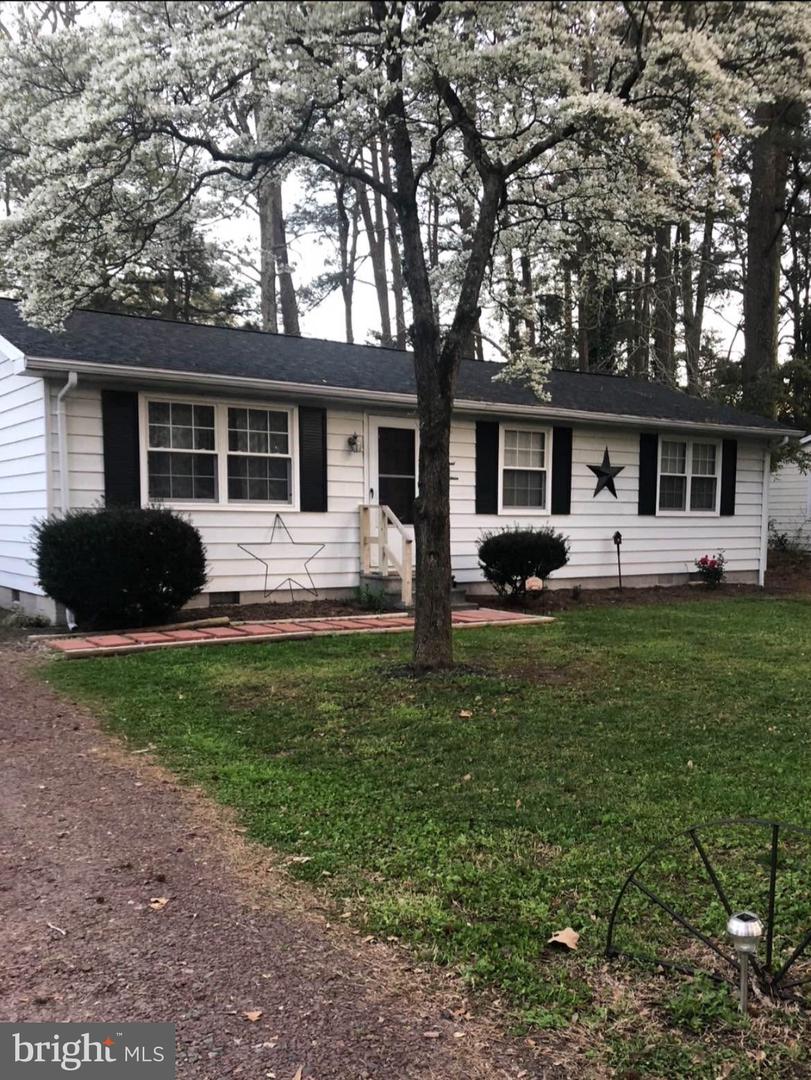 115 Walden Dr Property Photo