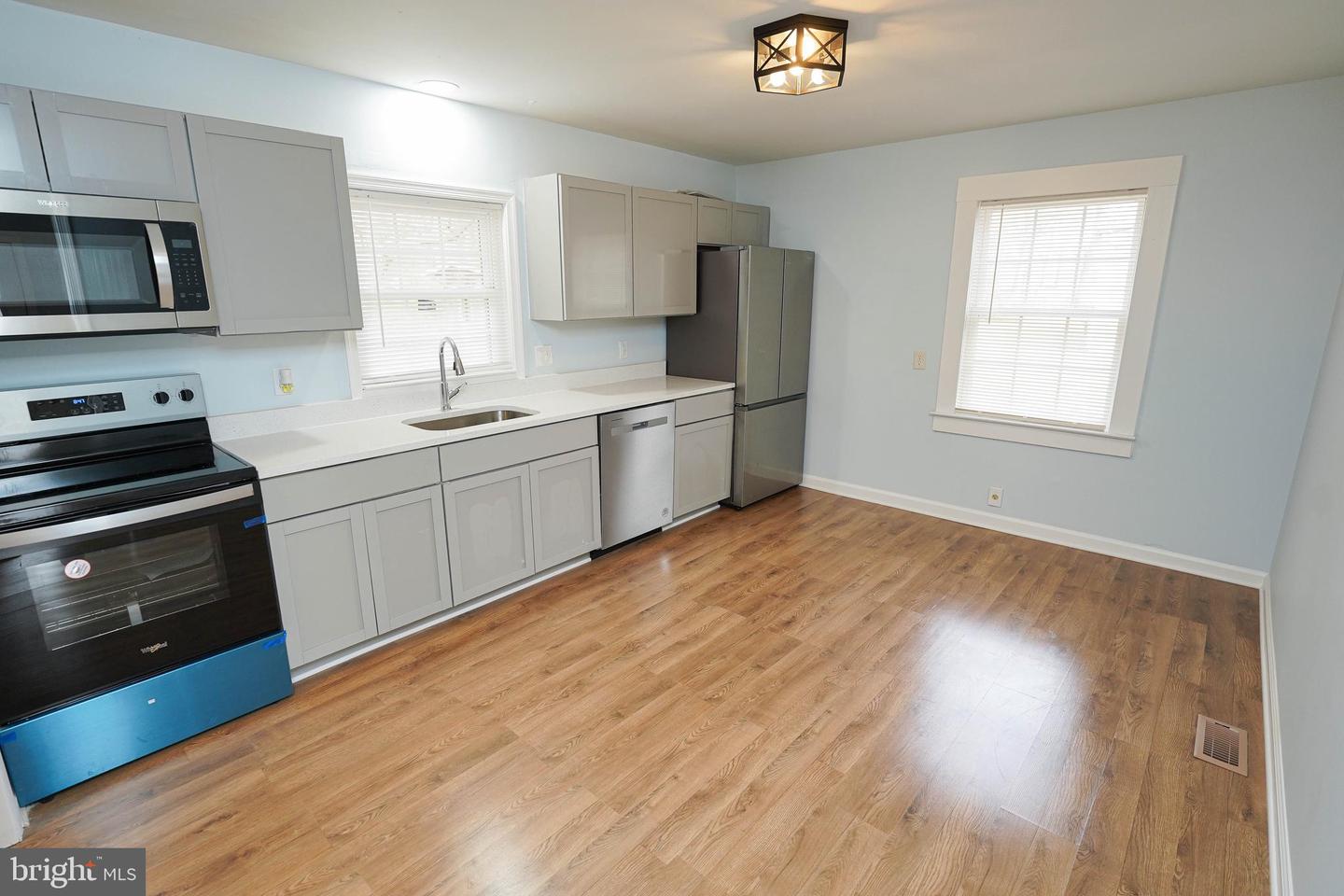 28144 Stanford Rd Property Photo 2