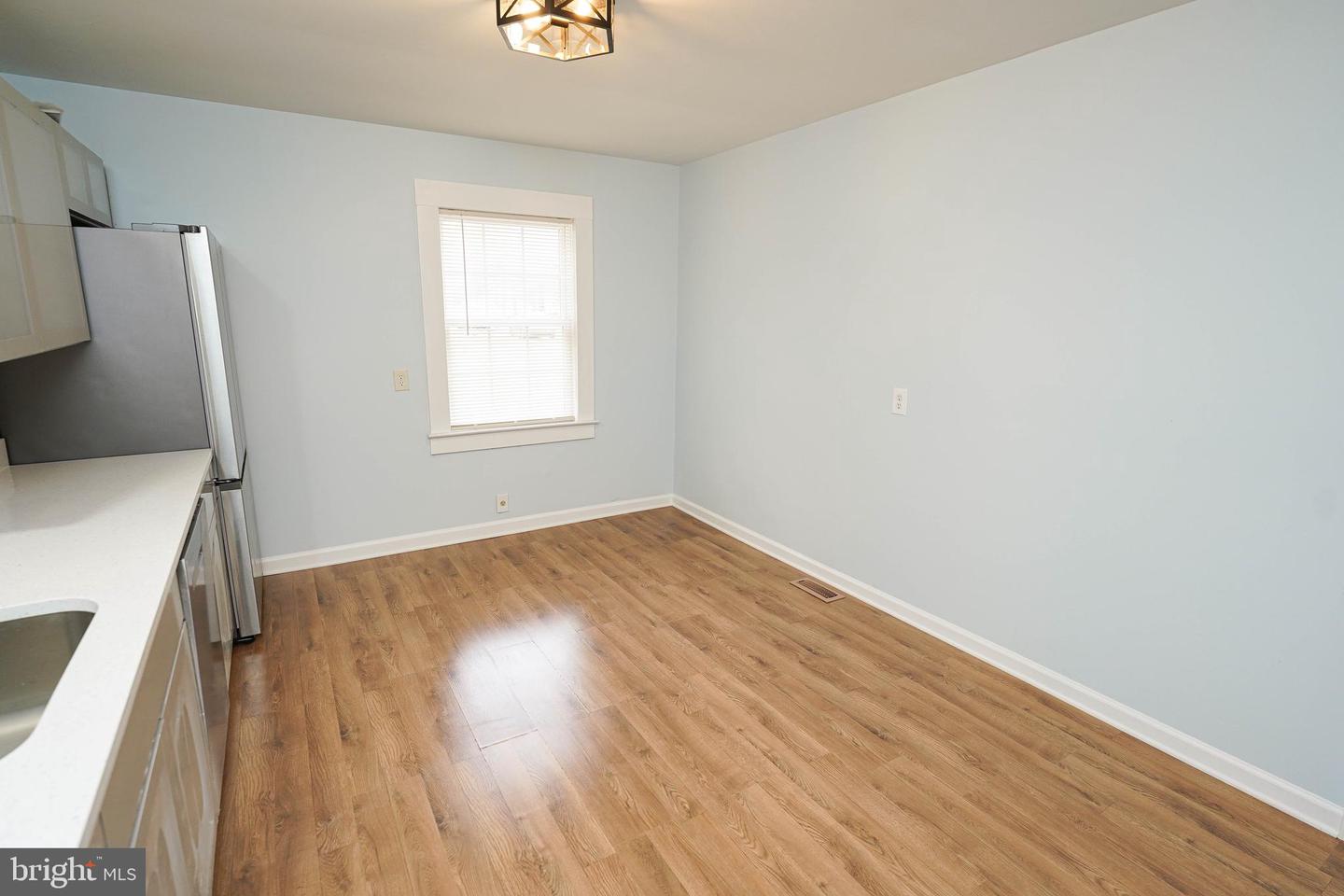 28144 Stanford Rd Property Photo 6