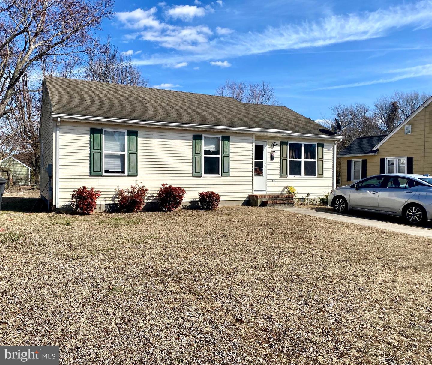 411 Dover St Property Photo 1