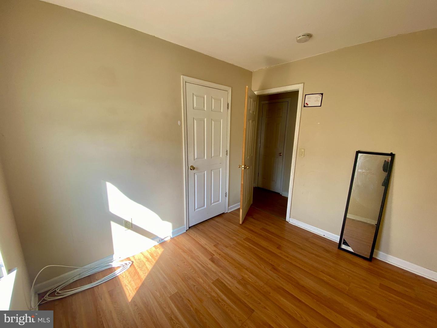 411 Dover St Property Photo 20