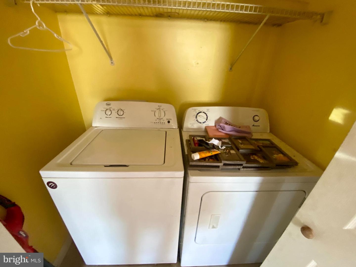 411 Dover St Property Photo 22