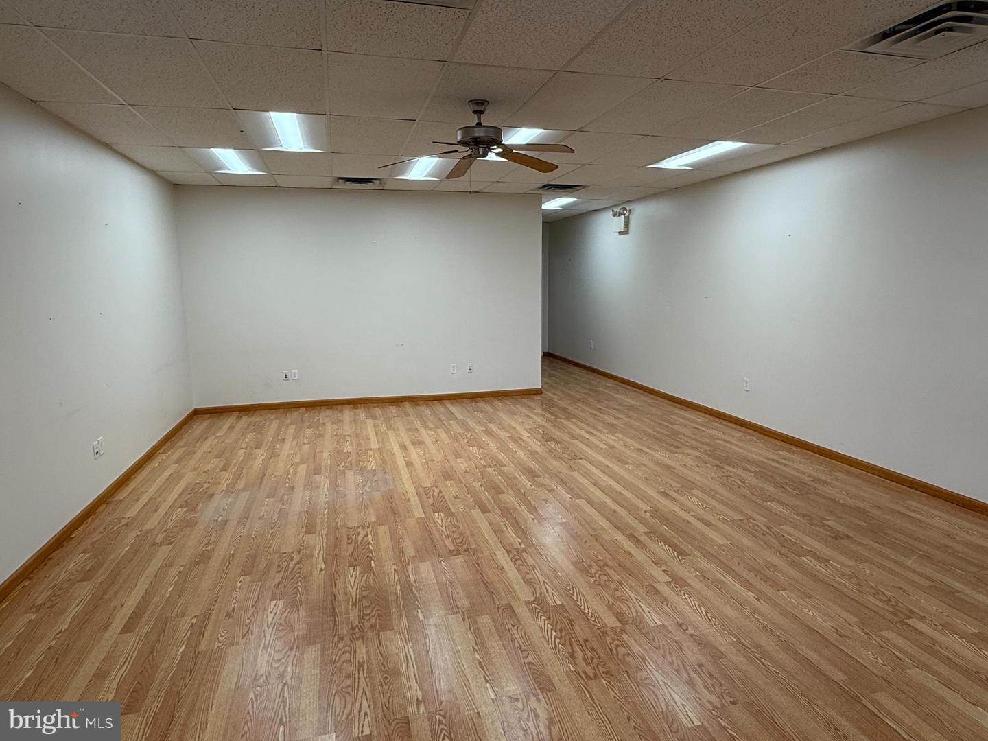 720 E College Ave #d Property Photo 3