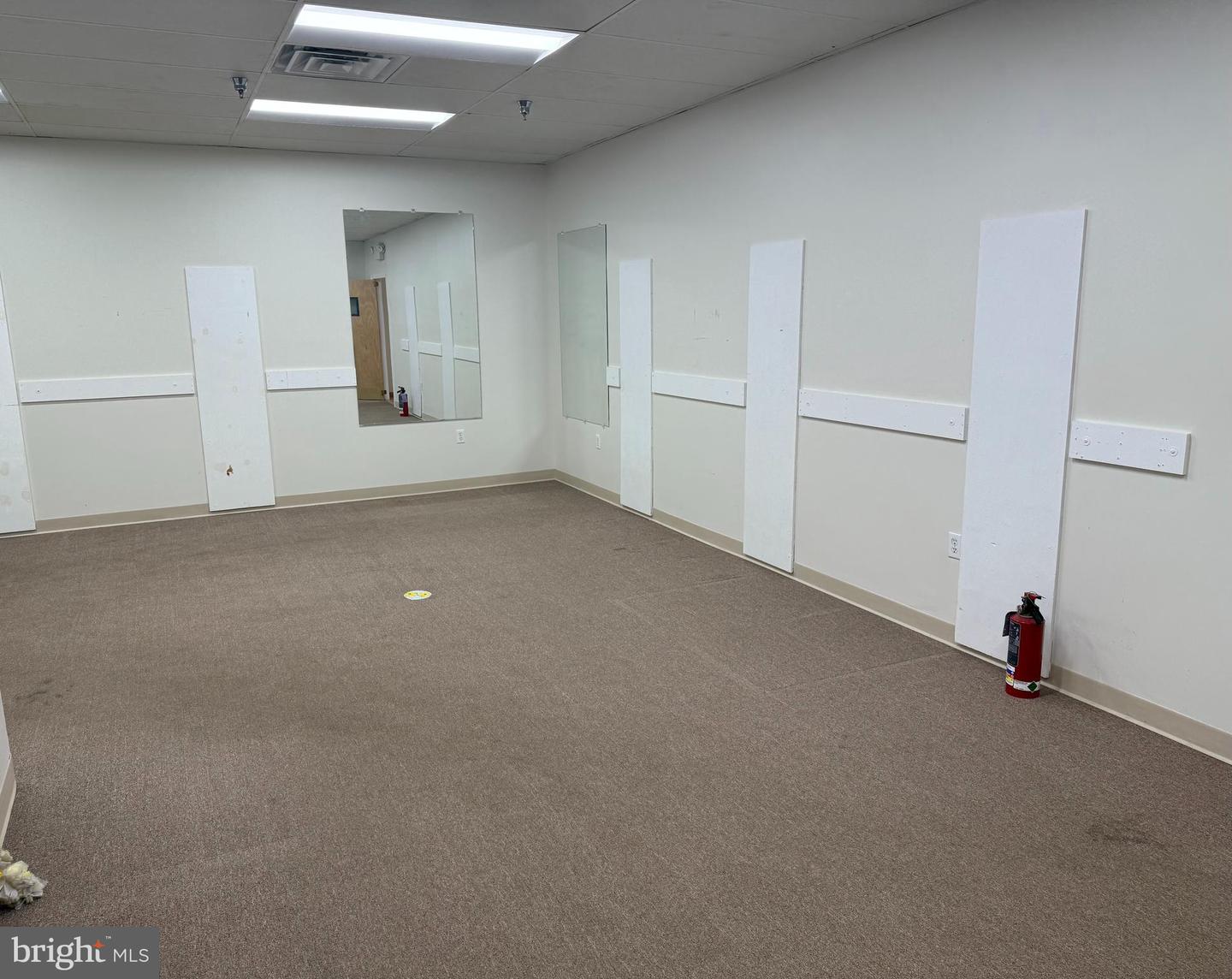 720 E College Ave #d Property Photo 4