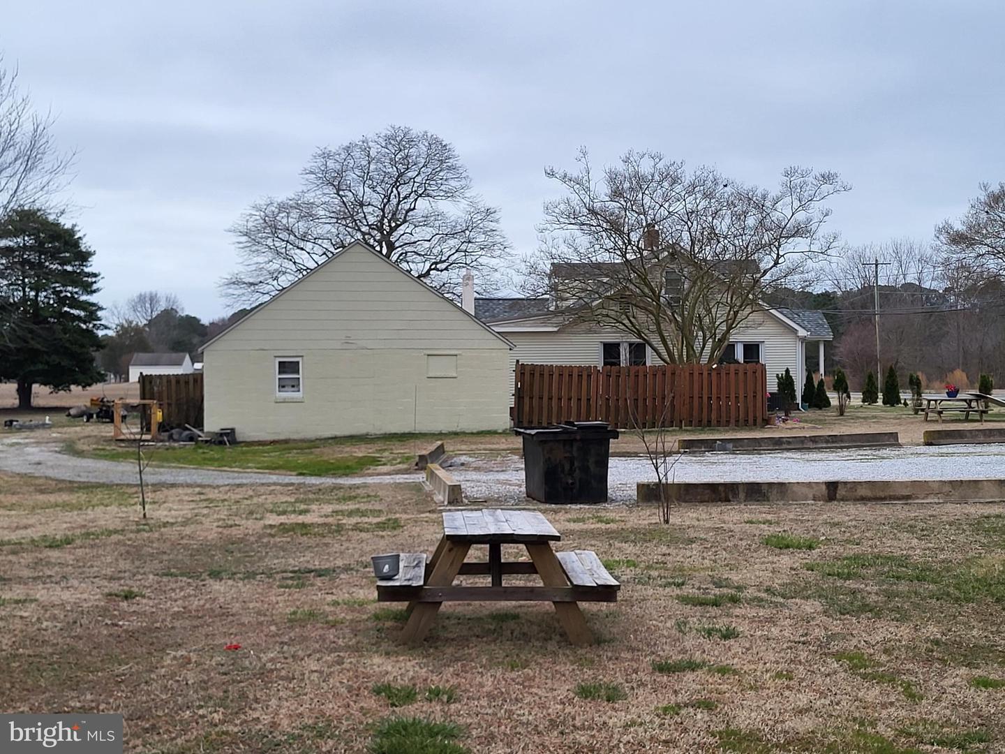 20835 Nanticoke Rd Property Photo 10