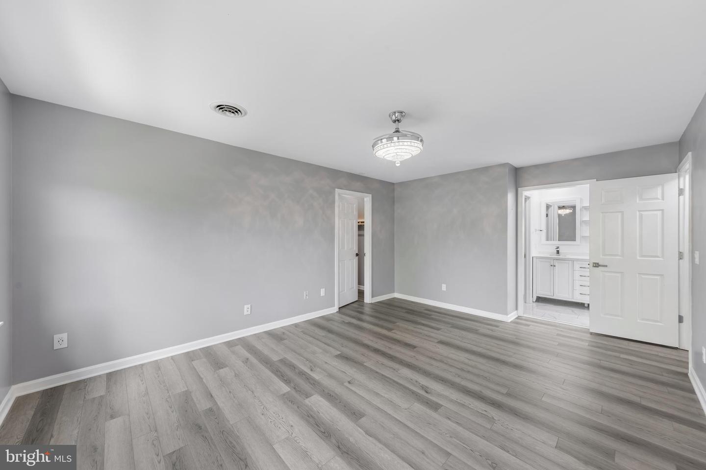 5983 Ridge Spring Cir Property Photo 24