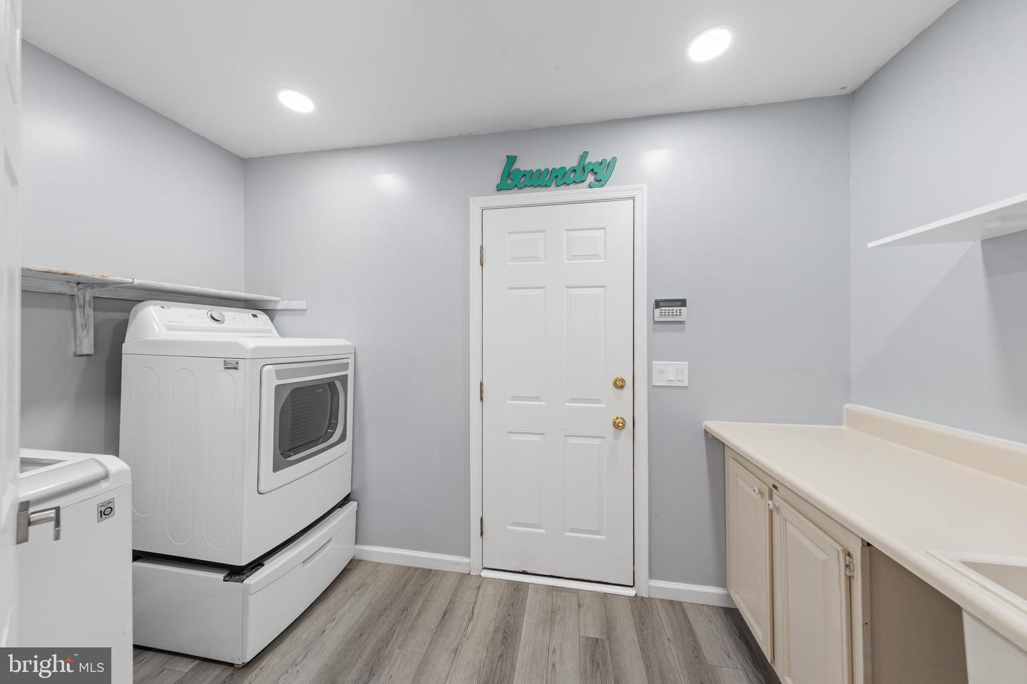 5983 Ridge Spring Cir Property Photo 32