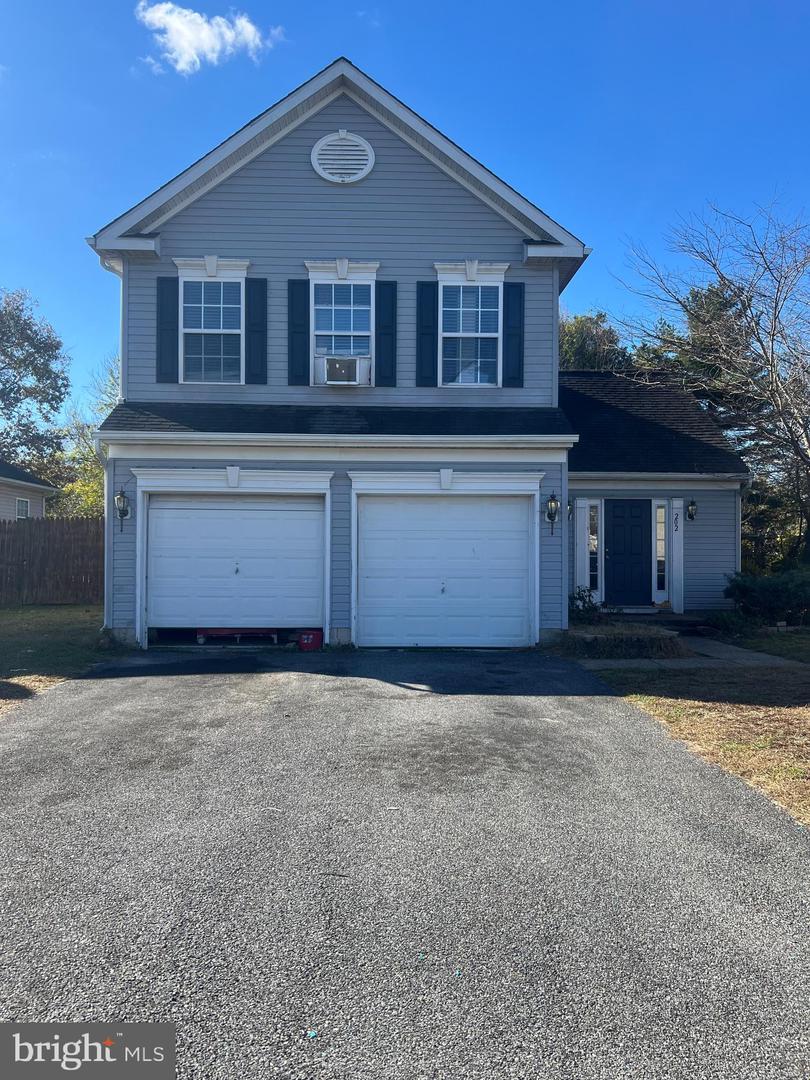 202 Castlebar Dr Property Photo