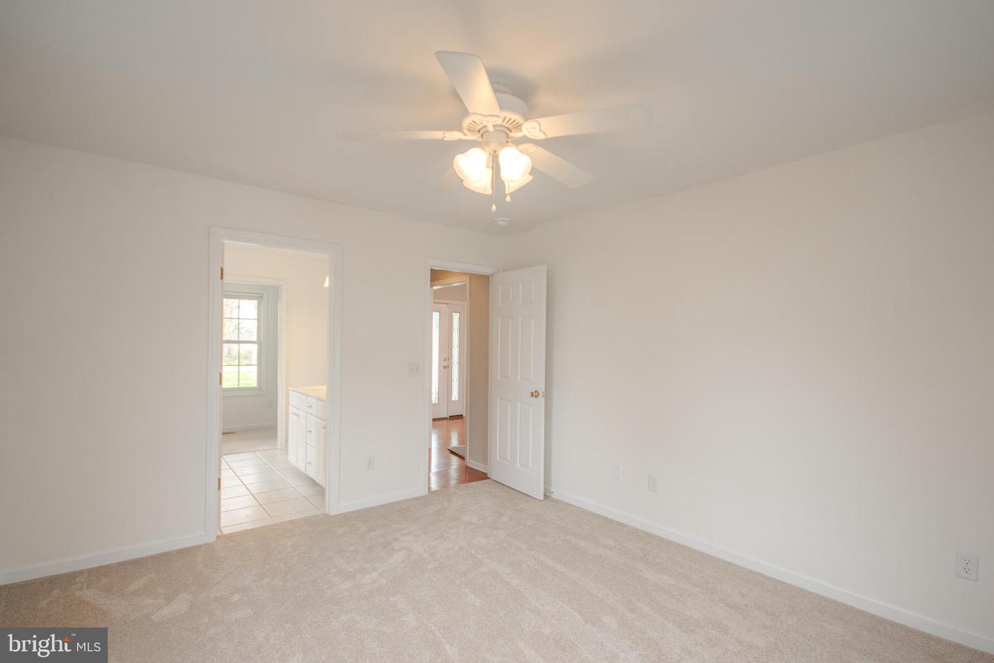 606a E Main St Property Photo 21