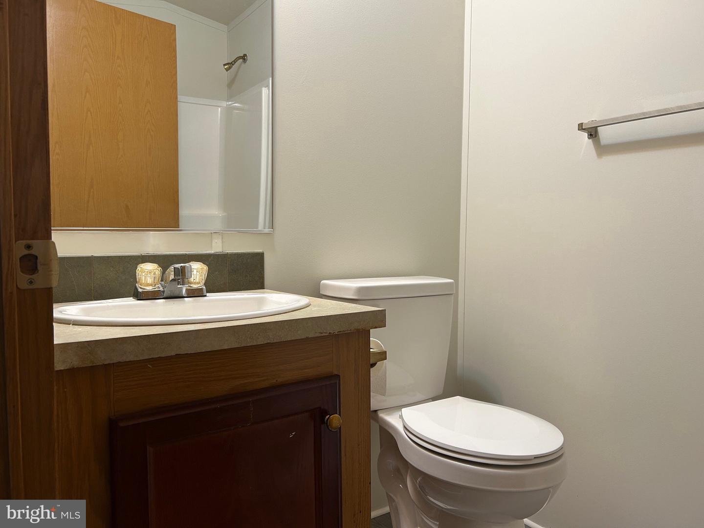 5875 Peach St Property Photo 14