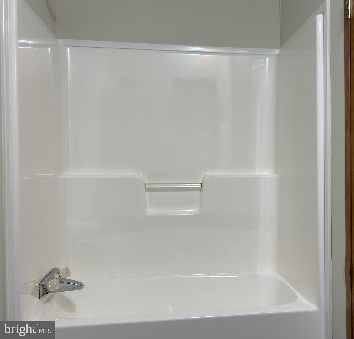 5875 Peach St Property Photo 15