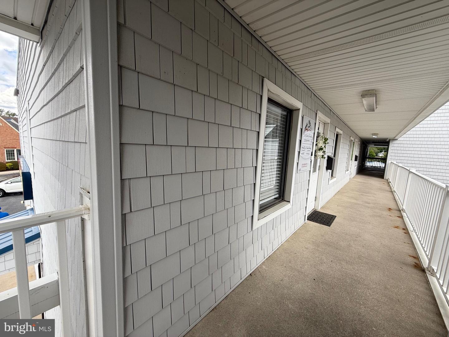 540 Riverside Dr #10 Property Photo 18